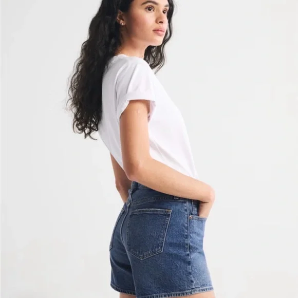 Abercrombie & Fitch Mid-Rise Blue Denim Shorts - Picture 2 of 3